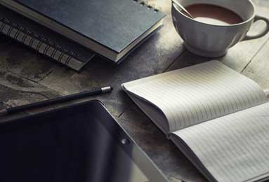 叫的是真像！布朗尼与Speed首次见面，互相狗叫挑衅对方