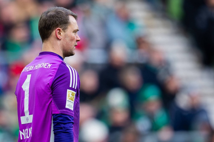 半岛体育下载-记者：诺伊尔不太可能周中复出，乌尔比希能否出战今日决定