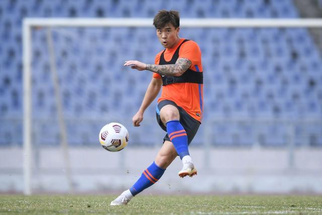 半岛体育-山东泰山官宣石柯正式加盟 1年合约+4年续约条款